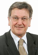 M. François Pillet, Maire de Mehun-sur-Yèvre, Sénateur du Cher